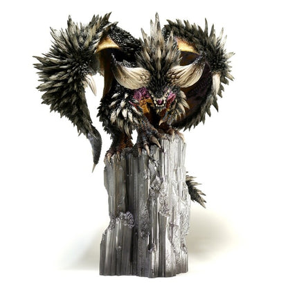 Monster Hunter World Endless Dragon Nergigante 33CM PVC Action Toy Figures Collection Decoration Kids Toy Gift