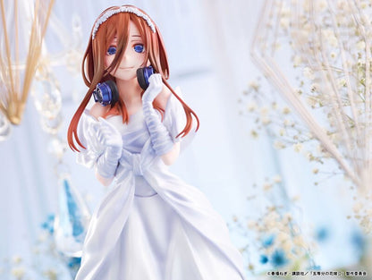 24cm The Quintessential Quintuplets 2 Miku Nakano Wedding Ver. 1/7  PVC Action Figure Collection Model Toy doll Gifts