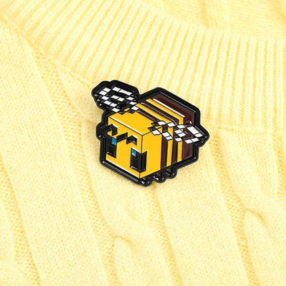 Novelty Creative Animal Pixel Bee Soft Enamel Pin Cute Cartoon Lapel Badge Brooch Minecraft Collectable Gifts