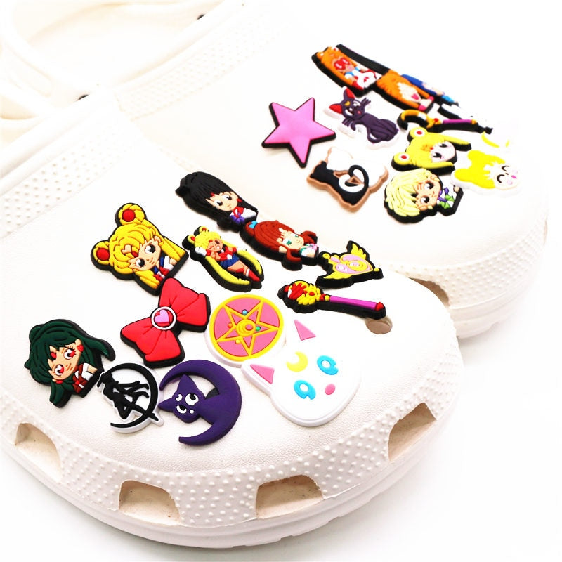 25pcs a Lot Japanese Anime PVC Shoe Charms Mix Sailor Moon Shoe Accessories Clog Decorations for croc jibz Kids Party X-mas Gift