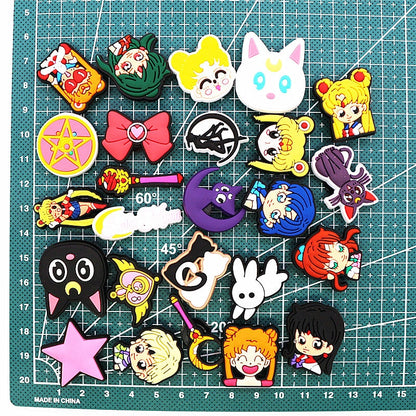 25pcs a Lot Japanese Anime PVC Shoe Charms Mix Sailor Moon Shoe Accessories Clog Decorations for croc jibz Kids Party X-mas Gift