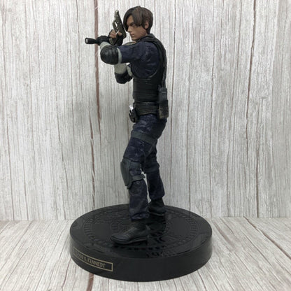 Game Biohazard Character Resident Evil Jill Valentine Leon Scott Kennedy Figurine Statue Action figure Collectible Model Doll Toy