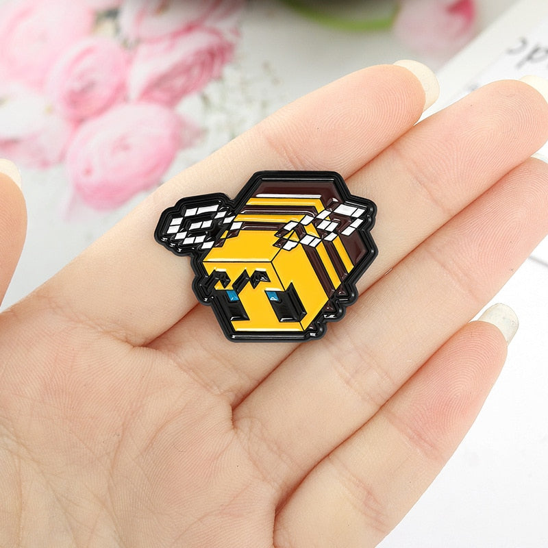 Novelty Creative Animal Pixel Bee Soft Enamel Pin Cute Cartoon Lapel Badge Brooch Minecraft Collectable Gifts