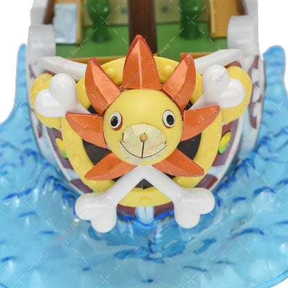 18cm Anime One Piece Figure Thousand Sunny Going Merry Boat Pirate Ship Fiugrine Toys Action Figures Shanks Assembly Model Toys