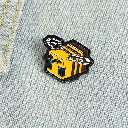 Novelty Creative Animal Pixel Bee Soft Enamel Pin Cute Cartoon Lapel Badge Brooch Minecraft Collectable Gifts